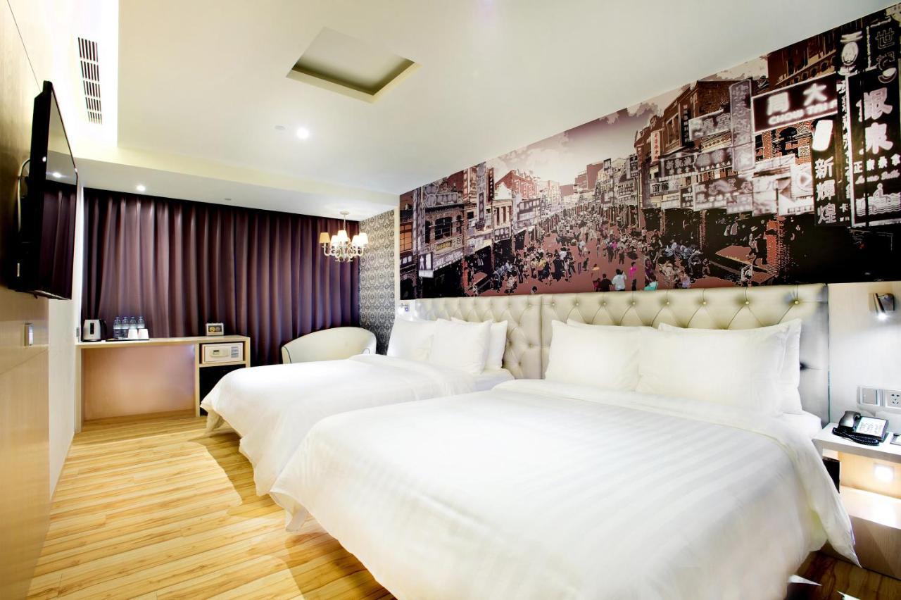 Fx Hotel Тайнан Екстериор снимка